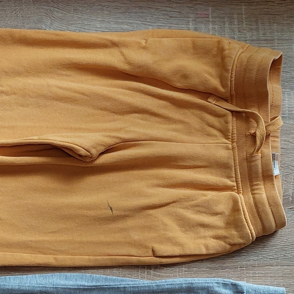 6 pairs of pants (H&M & Primary) - Picture 10 of 16